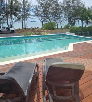 Salt on South - Beachfront Bliss