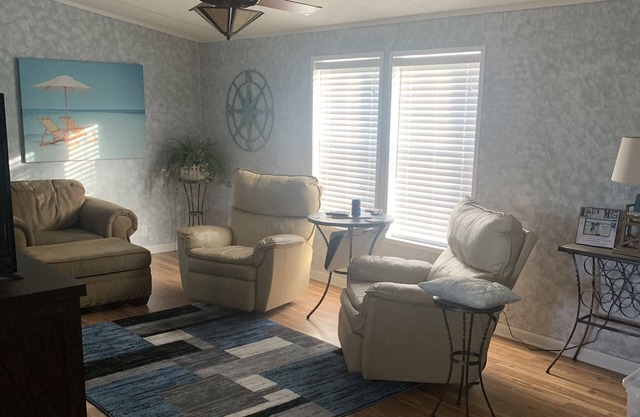 Salty Dawg Beach House at Ocean Isle