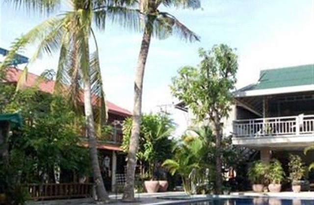 Samathi Lake Resort