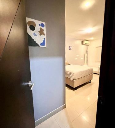 Samborondón Luxury Room by Adriana