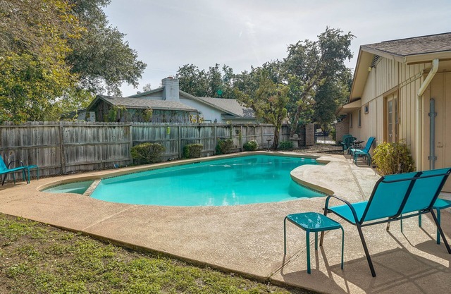 San Antonio Home w/Private Pool: 5 Mi to Downtown