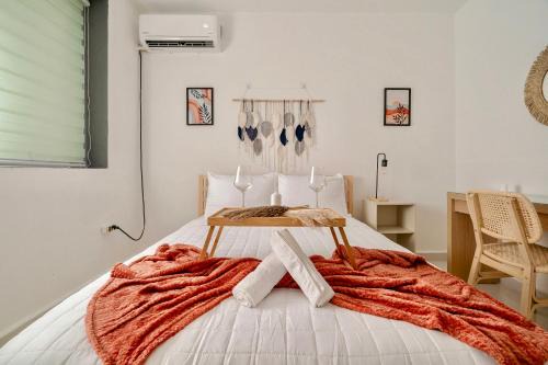 San Juan Bedroom Apartment by PH
