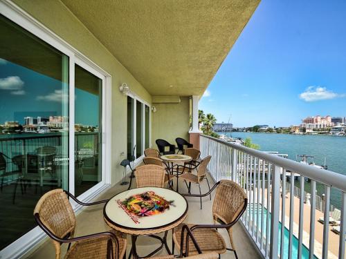 Cove Waterfront 