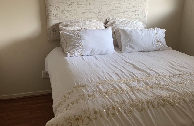 Sandton three bedroom apartment with magnificent views.