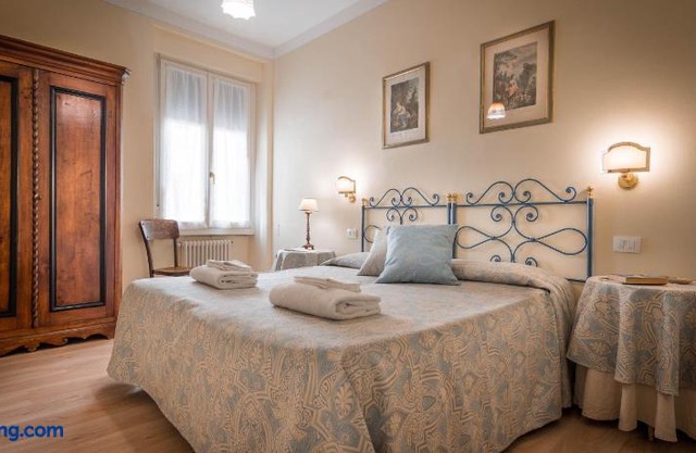 Santa Felicita Apartments