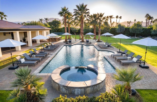 Santal Estate - Play, Relax, Walk to Coachella Festival!