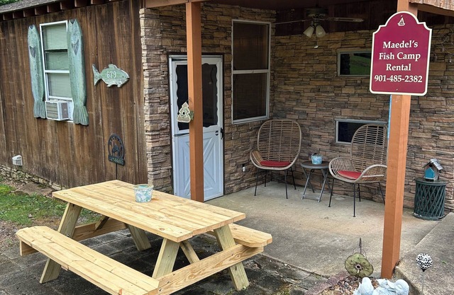 Sardis Fish Camp north side near Holiday Lodge/Teckville, 1 mile from boat ramp