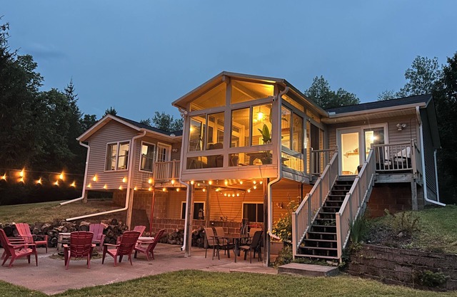 Scenic Kettle River Cabin - Hike, Sauna, Kayaks & More-Your Next Retreat Awaits!