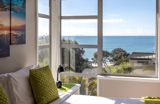 Sea Breeze at The Sands - Unit 22 - This wonderful Onetangi Beachfront Apartment has an amazing picturesque beachfront location and is perfect for your holiday getaway, with outstanding sea views and excellent facilities all within a minutes stroll f