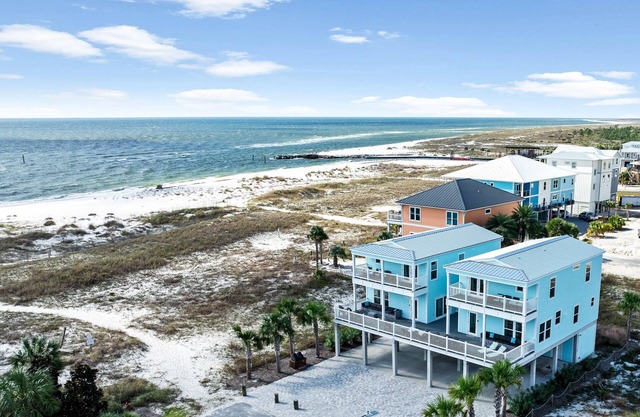 Sea Breeze Siesta: Entire Beachfront Duplex! Mexico Beach, Steps from the Gulf!