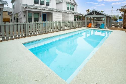 Sea Glass Cottage - Beach Gear Credit Included!