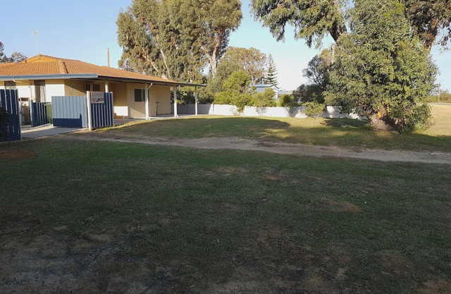 "Seaclusion" - Fully renovated 4 bedroom house