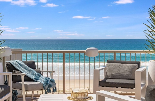 Seacrest 9 - Absolute Beachfront Tugun - Linen Provided!