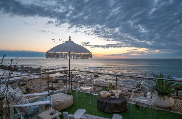 Seagarden Penthouse - private rooftop apartment with garden & breathtaking views