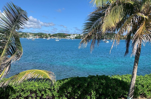 Seamoon Villetta - Sit back relax & take it easy at this unique tranquil getaway