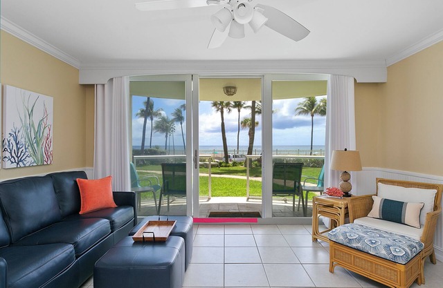 Seas the Day! 1 Bedroom/2 Bathroom Beach Condo w/Pool & Tranquil Ocean Views
