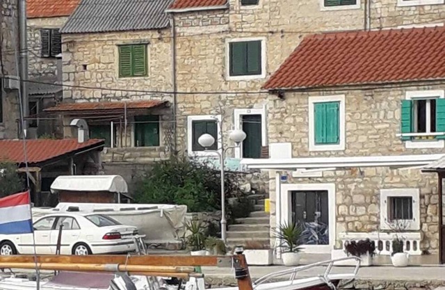 Seaside holiday house Maslinica, Šolta (K-23838)