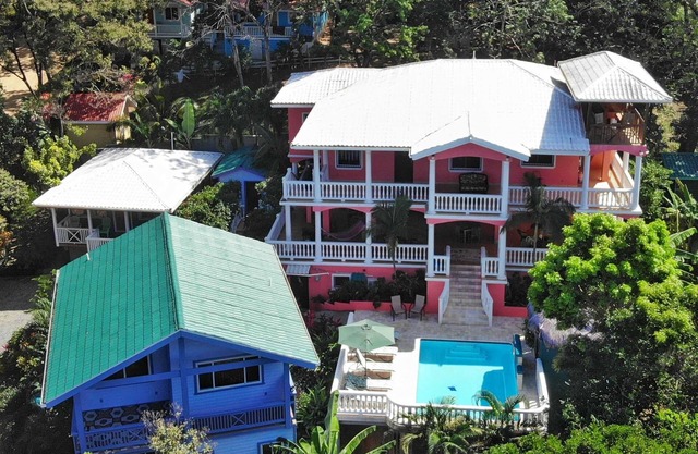 Seaside Inn: Tortuga-Top floor with Amazing View-Private Pool! West Bay Beach!