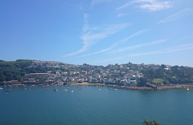 SEASPRAY spectacular views, central Fowey, parking