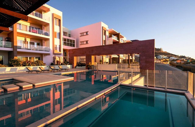 Seaview Apt up to 8 ppl in the Most Luxury area of La Paz