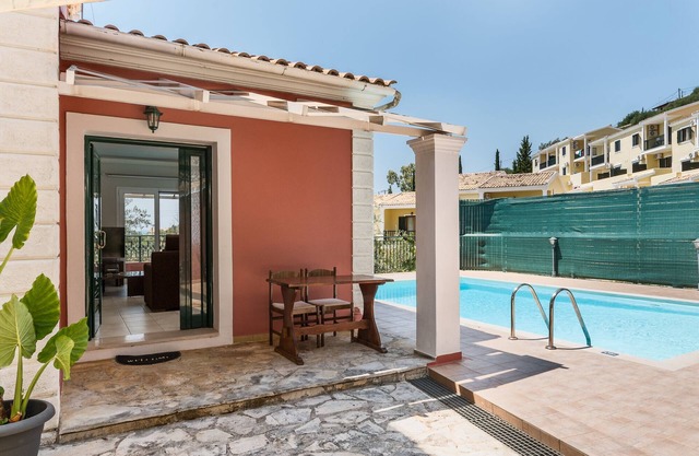 Seaview Villa Leana with Private Pool by Konnect, Nisaki