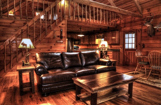 Secluded cabin on 16 acres! New hot tub and king bed.
