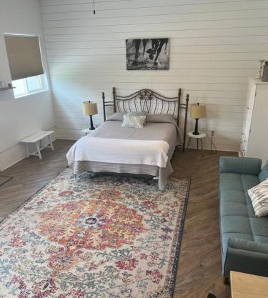 Secluded Country Elk561