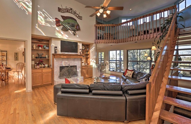 Secluded Home - Canyon Lake View Near Boat Launch!