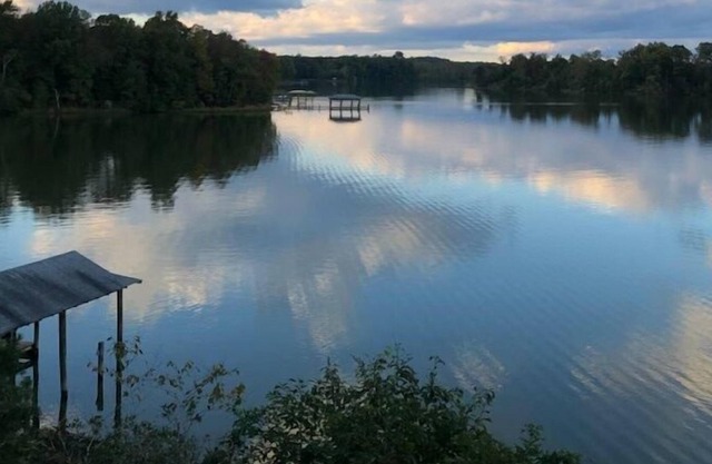 Secluded Waterfront Home w/Kayaks, Canoe, Swimming, Relaxing, Fishing!