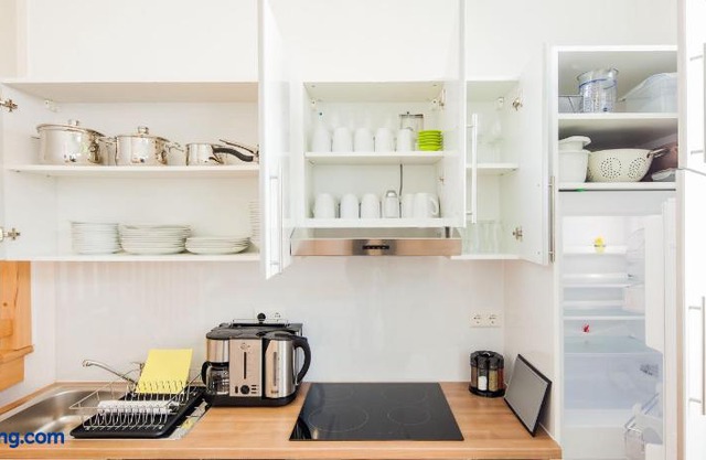 SecondHome Esslingen - Very nice and large holiday apartment near historic city centre B W1-2