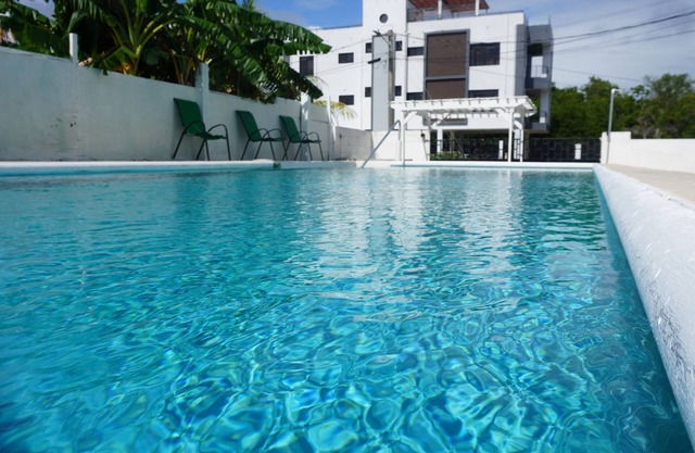 See Belize Sunrise Sea & Garden View 2-bed Studio w Pool & Overwater Deck, 1stfl