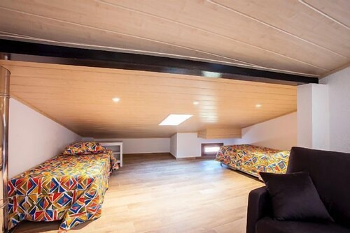 Self catering L'esquirol de L'esquirol for 6 people