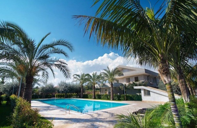 Self Catering Apartment at only 350m from the Beach!