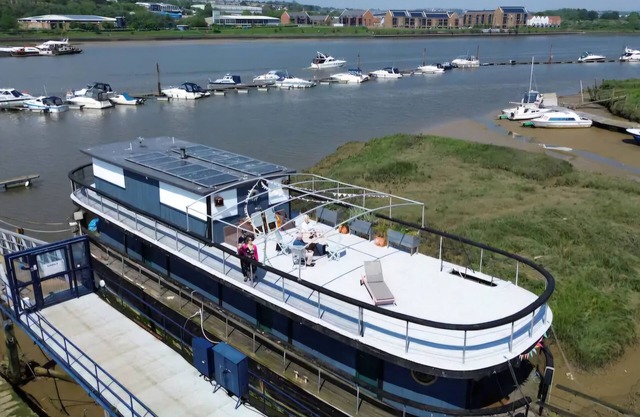 Self-catering cabin on a 185 year old wooden Lightship.