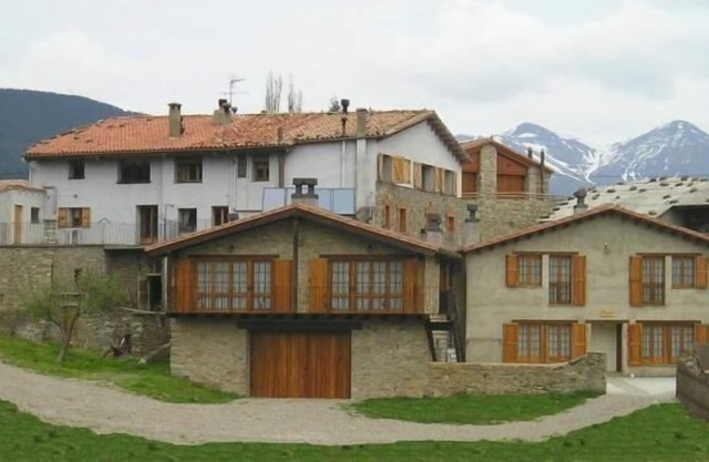 Self catering Can Tubau for 20 people