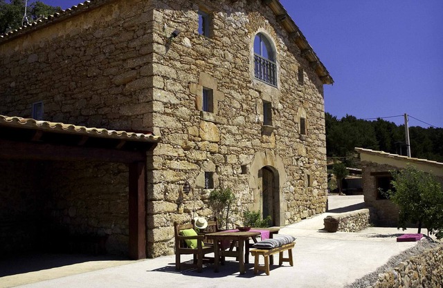Self catering Poble Rural Puigarnau-Pubilló for 8 people