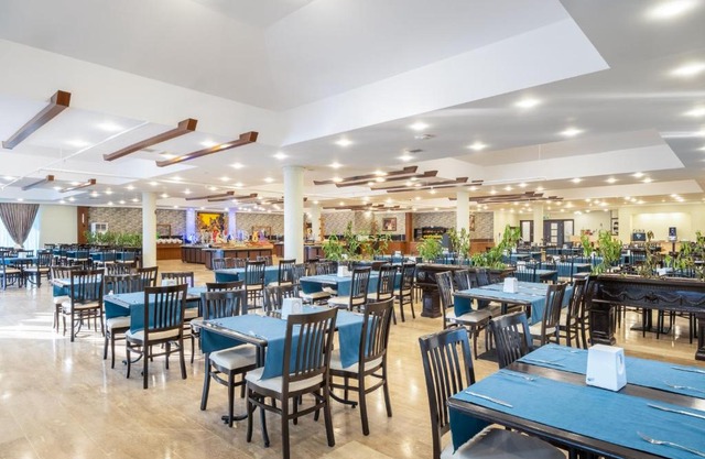 Senza Sunset Beach Hotel