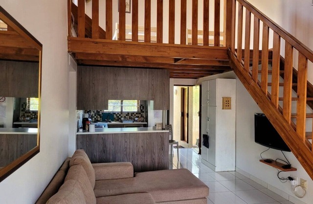 Serendipity - Quiet, Spacious, Ideal Location