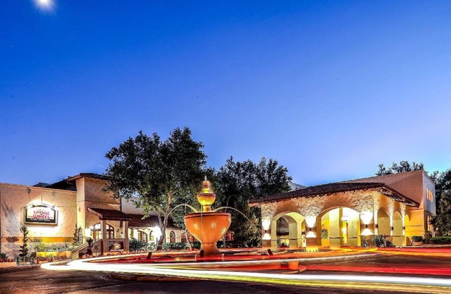 Serene Los Abrigos Spa Retreat – Ideal for Couples
