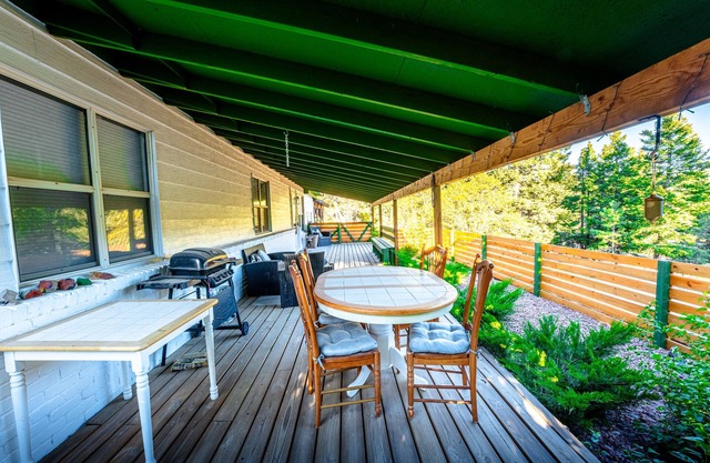 Serene Retreat In The Heart Of Cloudcroft 3 Bedroom Home