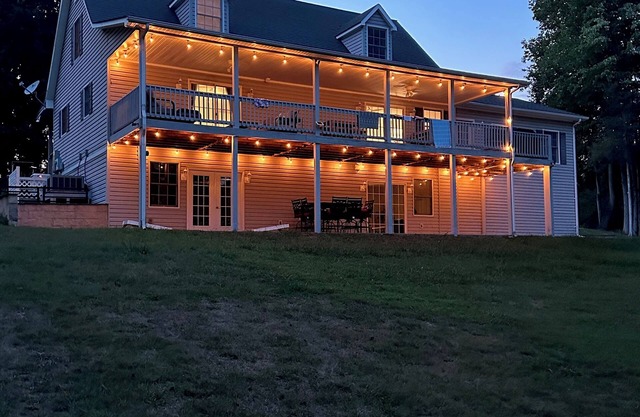 Serene waterfront home at Smith Mountain Lake in Huddleston, VA