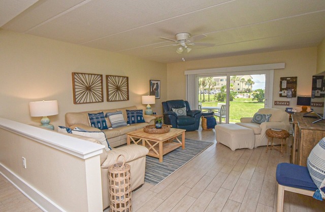 SH 134 Newly Remodeled 2015 2 Bedroom Flat