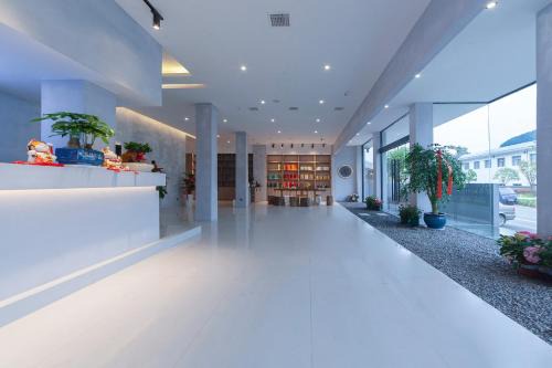 Shan Ye Light Luxury Smart Courtyard Hotel Zhangjiajie Wulingyuan National Forest Park Branch