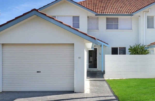 Shearwater Nest - A Coastal Haven for Relaxation!