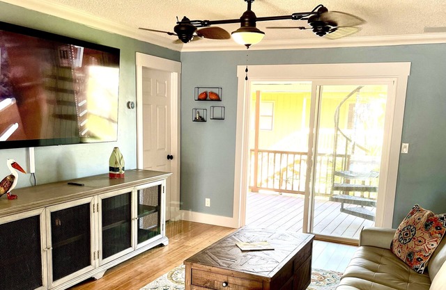 Shell Point Beach 2BR Beach House by Green Acres Land Holdings