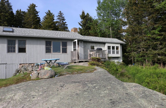 Shipshape, next door to Sand Beach in Stonington
