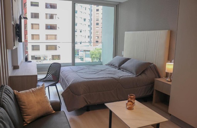 Silver Studio Pool Comfy Garage CheckinEC