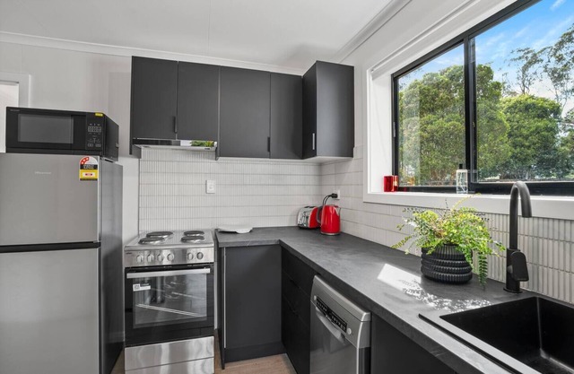 Silverhill - where bushland and horses are at your back door.