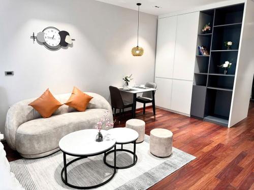 SIMI West Lake Banyan Cinema Studio 58m2 for 4 people elevator green view