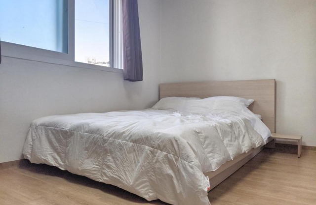 Sinchon Minimalist Home